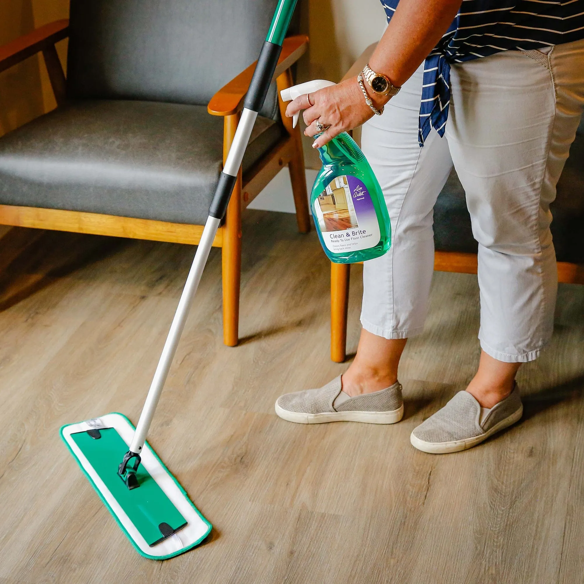 GALLON: Don Aslett Clean & Brite – Cleans Floors And Helps Bring Back Shine